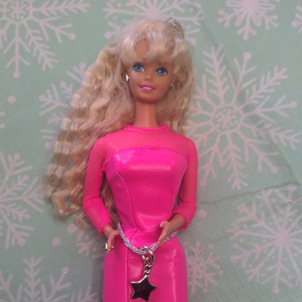 Vintage Earring Magic Barbie